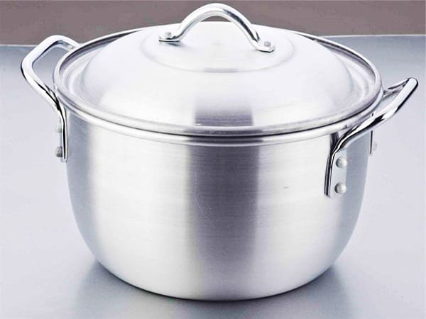 1050 Disques en aluminium laminés à chaud pour ustensiles de cuisine