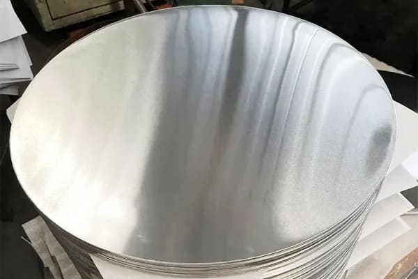 Círculo de aluminio para olla a presión.